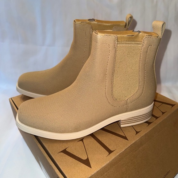VIVAIA Beige Knit Chelsea Boots Water Resistant Slip‎ On Women's Size 8 EU 39 - Picture 6 of 14